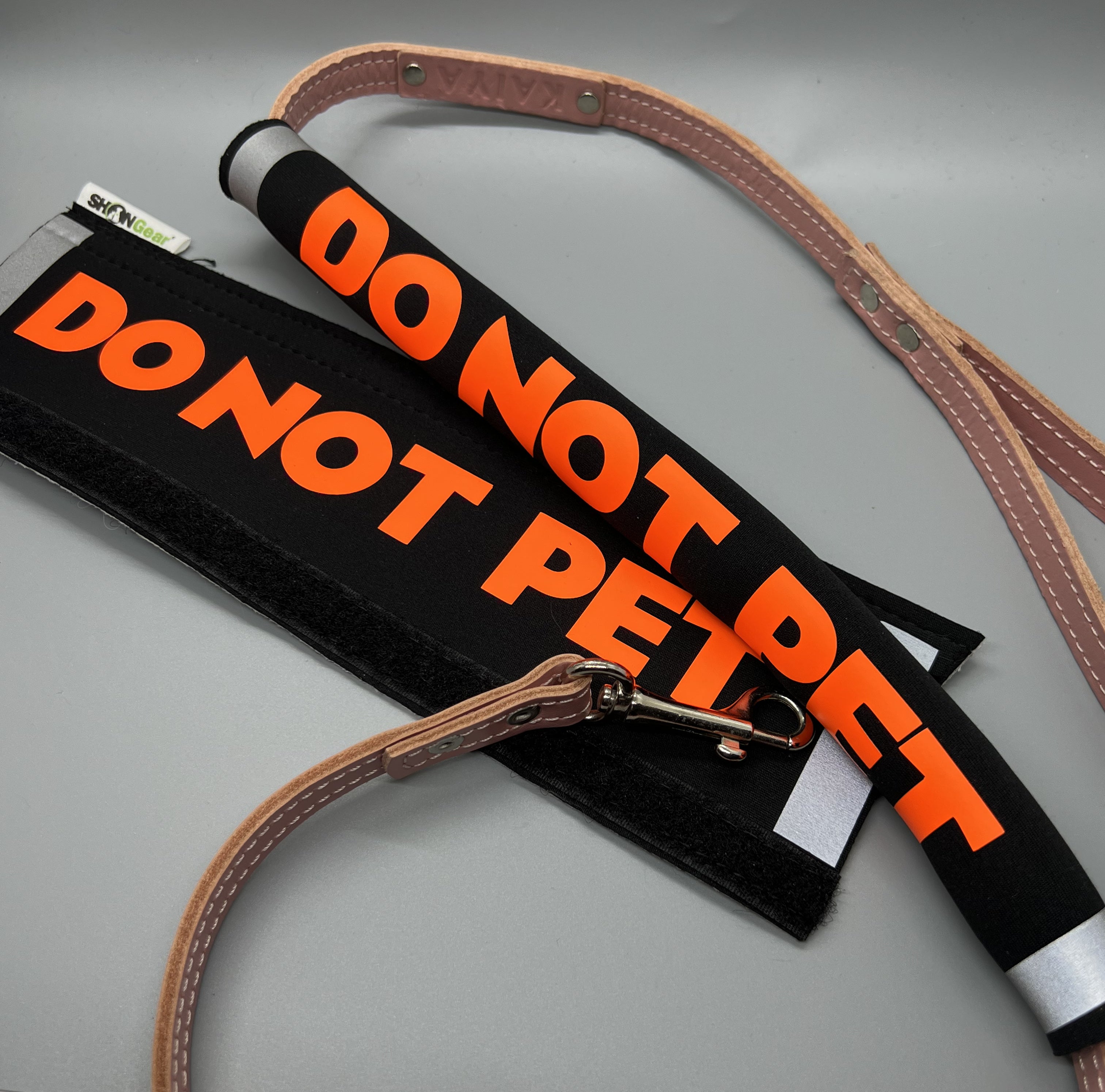 DO NOT PET DOG LEASH WRAP by SHONGear